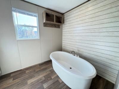 Photo 5 of 21 of home located at 128 2nd St Rockwood, TN 37854