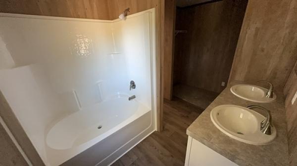 2022 MIYO BALANCE 35MYO18763AH22 Manufactured Home