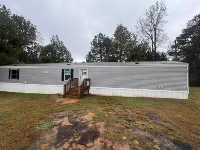 Mobile Home at 42 Evergreen Rd Lot N Chatsworth, GA 30705