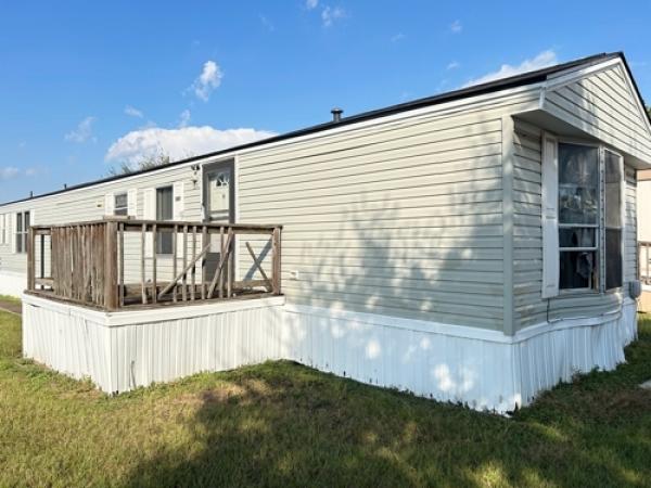 2010 LAREDO 64 Mobile Home For Sale
