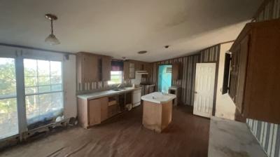 Photo 5 of 14 of home located at 210 E San Francisco Black Oak, AR 72414