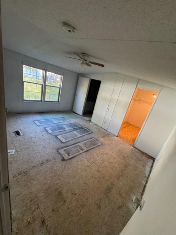 2002 EXCEL Manufactured Home