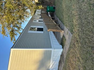 Photo 3 of 10 of home located at 2900 S I Hwy 35 E Lot 121 Waxahachie, TX 75165