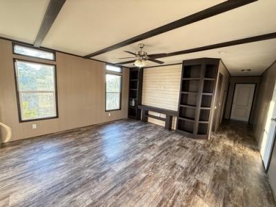 Photo 3 of 11 of home located at 604 County Rd 3371A Cleveland, TX 77327