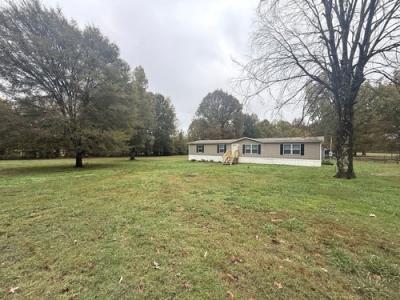 Photo 3 of 16 of home located at 190 Duram Rd Olive Branch, MS 38654