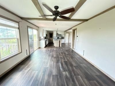 Photo 5 of 5 of home located at 1005 Cr 643 Damon, TX 77430