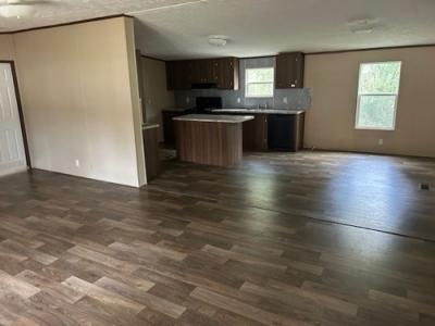 Photo 2 of 10 of home located at 1629 County Road 463 Cullman, AL 35057