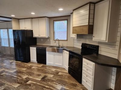 Photo 3 of 21 of home located at 31888 Alabama 75 Oneonta, AL 35121