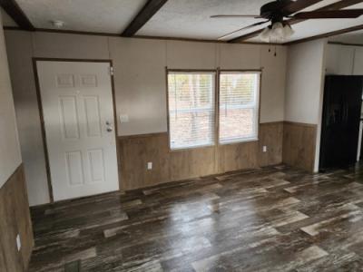 Photo 4 of 21 of home located at 31888 Alabama 75 Oneonta, AL 35121