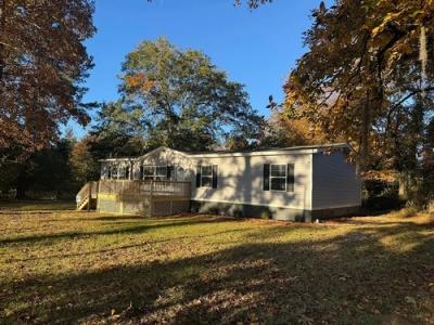 Mobile Home at 201 Creek Rd Reevesville, SC 29471