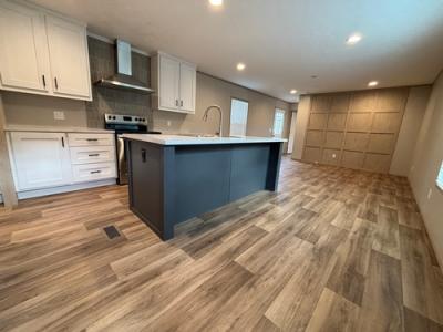 Photo 4 of 12 of home located at 3265 Us Hwy 78 Leeds, AL 35094