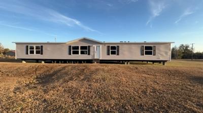 Mobile Home at 16071 Old Greensboro Road Moundville, AL 35474