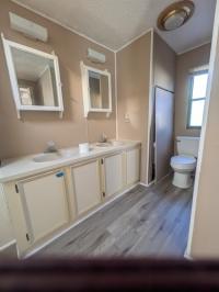 1987 OAKWOOD Manufactured Home