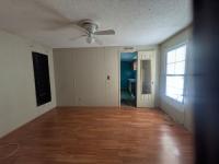 1987 OAKWOOD Manufactured Home