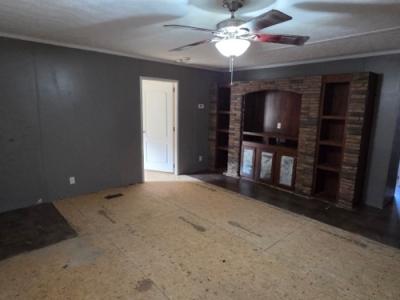 Photo 4 of 20 of home located at 7928 SE Licking River Rd Royalton, KY 41464