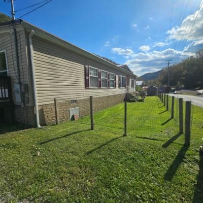 Photo 3 of 22 of home located at 529 Ronda Road Drybranch, WV 25061