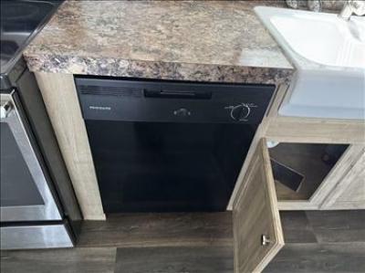 Photo 4 of 8 of home located at 701 W. Gloria Switch Rd Lot 24 Lafayette, LA 70507