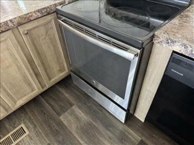 Photo 5 of 8 of home located at 701 W. Gloria Switch Rd Lot 24 Lafayette, LA 70507