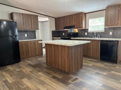 Photo 3 of 15 of home located at 455 Green Top Dr. Odenville, AL 35120