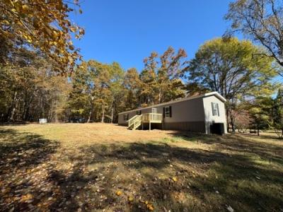 Photo 2 of 31 of home located at 1303 Mitchell Cir Summerville, GA 30747