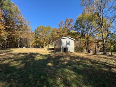 Photo 4 of 31 of home located at 1303 Mitchell Cir Summerville, GA 30747