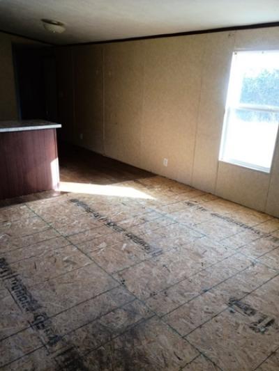 Photo 4 of 14 of home located at 409 Powell St Lepanto, AR 72354