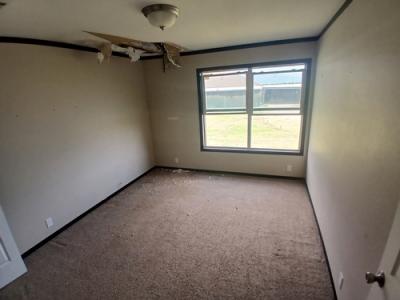 Photo 5 of 7 of home located at 8301 Canyon Dr Amarillo, TX 79110