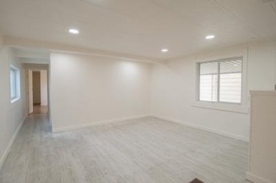 Photo 5 of 11 of home located at 885 W Little Mountain #1 Salt Lake City, UT 84123