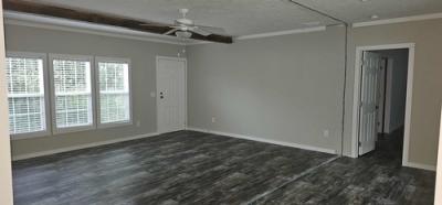 Photo 2 of 12 of home located at 25898 I-30 Frontage Rd Bryant, AR 72022