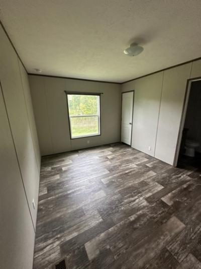 Photo 5 of 9 of home located at 98 Shady Oaks Farm R Flatwoods, KY 41139