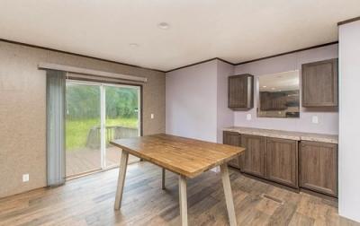 Photo 5 of 14 of home located at 27115 Reid Rd Loranger, LA 70446