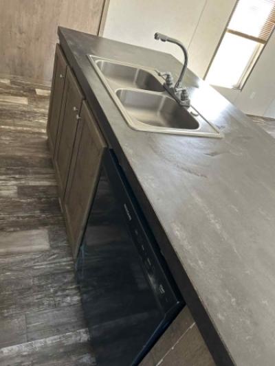 Photo 4 of 15 of home located at 17357 La Highway 16 French Settlement, LA 70733