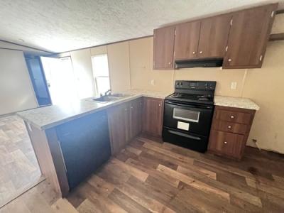 Photo 3 of 12 of home located at 3423 County Road 49 Kennedy, AL 35574