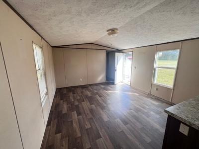 Photo 4 of 12 of home located at 3423 County Road 49 Kennedy, AL 35574