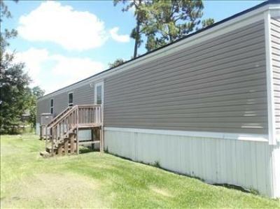Mobile Home at 496 Ayo St Raceland, LA 70394