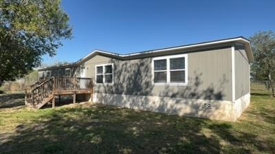 Mobile Home at 19124 Lagloria Rd Elmendorf, TX 78112