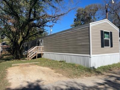 Photo 4 of 16 of home located at 503 N Fairview St Lot 46 Keene, TX 76059