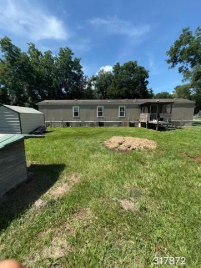 Mobile Home at 1207 Yoakum St Elton, LA 70532