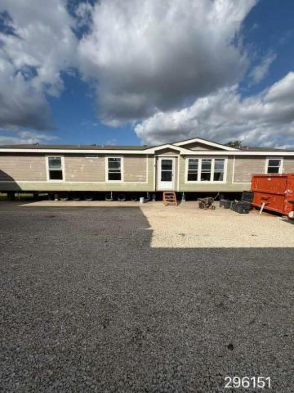 Photo 1 of 1 of home located at La Manufactured Homes Llc 2107 Graham St Lake Charles, LA 70601