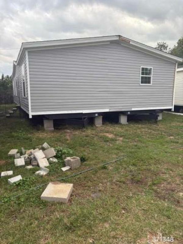 Photo 1 of 1 of home located at Luneau Mobile Homes Llc 1921 N Bolton Ave Alexandria, LA 71303