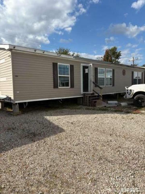 Photo 1 of 2 of home located at Mobile Mansions Of Louisiana 647 N Highway 171 Lake Charles, LA 70611