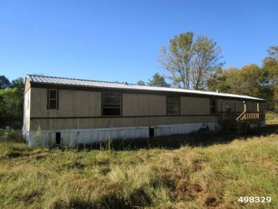Mobile Home at 307 Cheatham Rd Macon, MS 39341