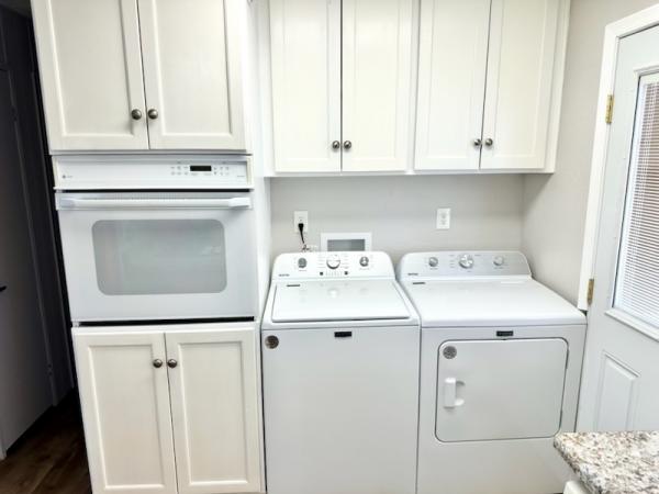 1974 GOLD Manufactured Home