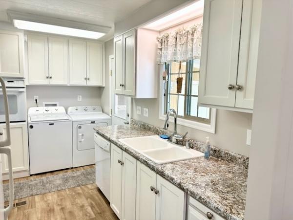 1974 GOLD Manufactured Home