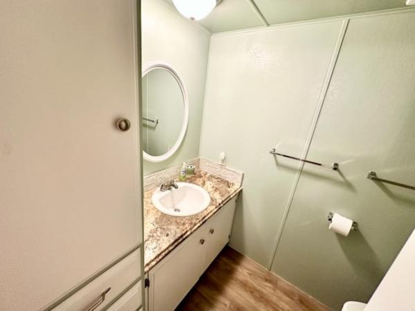 1974 GOLD Manufactured Home