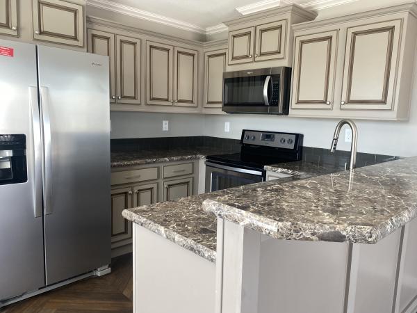 2019 Skyline 2711C Mobile Home