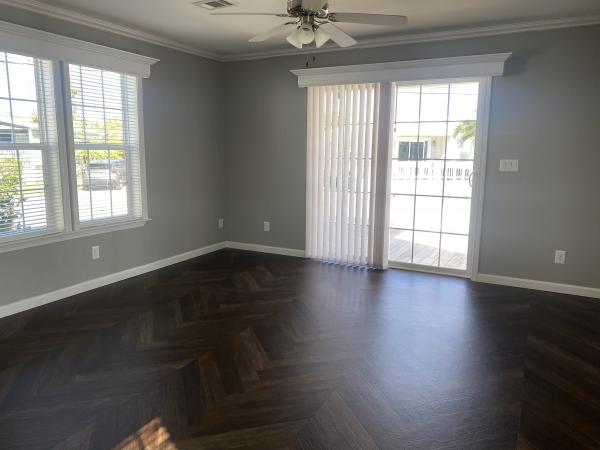 2019 Skyline 2711C Mobile Home