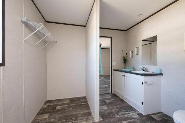 2026 Champion CHPR2852H42P01(Navasota) Mobile Home