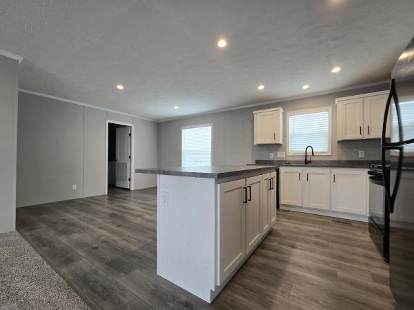 2025 Champion RAPB2852H32169 Mobile Home