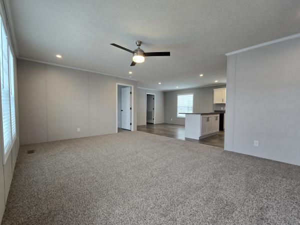 2025 Champion RAPB2852H32169 Mobile Home